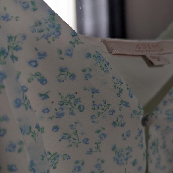 guess white and blue floral tank - Picture 4 of 4